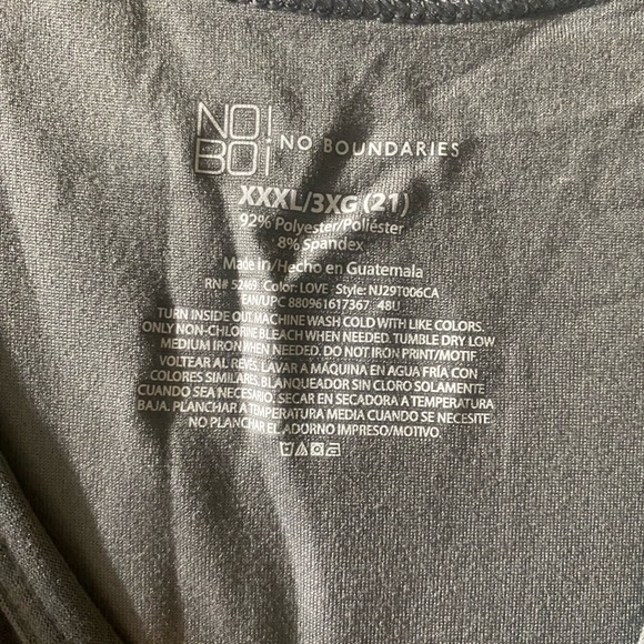 2 Tank Tops - Picture 8 of 9